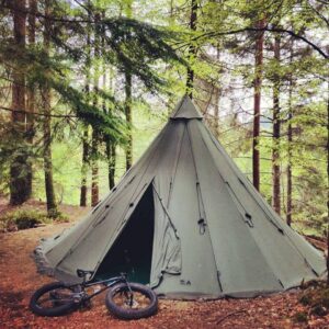 Tipi (up to 6 people)